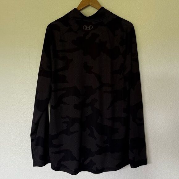 Under Armour Black Camo Jacket - Picture 2 of 3
